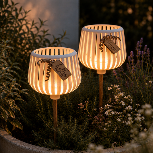 Gartenfackel Summer Vibes – inkl. LED Teelicht mit Timer | Moderne LED Gartendeko für Balkon, Terrasse & Beet | Outdoor Deko