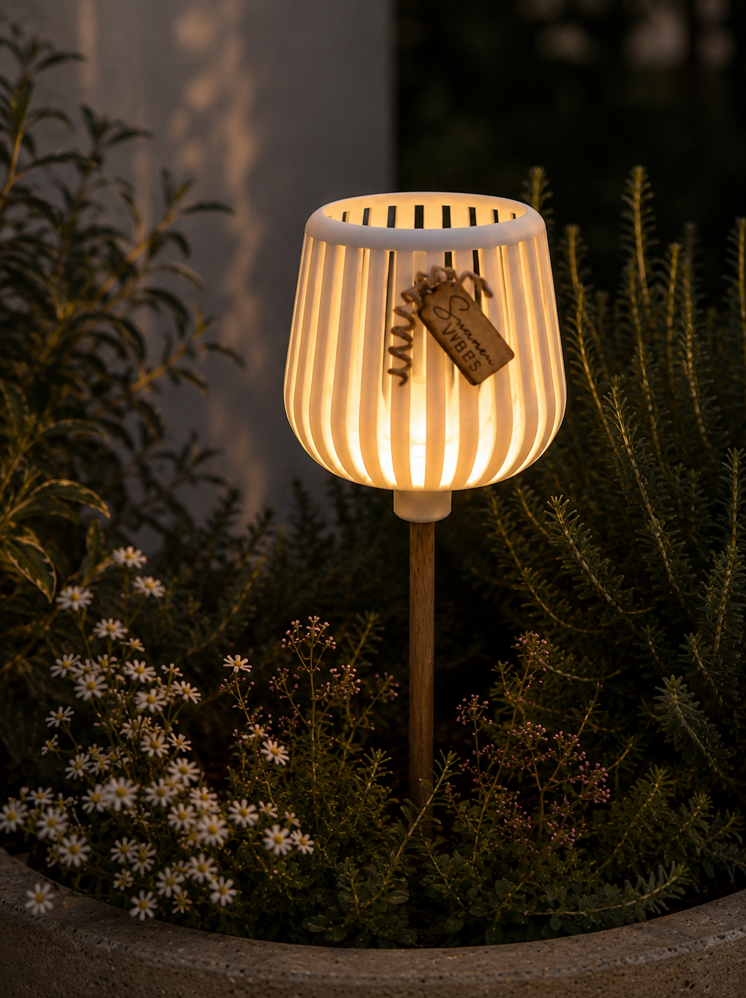 Gartenfackel Summer Vibes – inkl. LED Teelicht mit Timer | Moderne LED Gartendeko für Balkon, Terrasse & Beet | Outdoor Deko